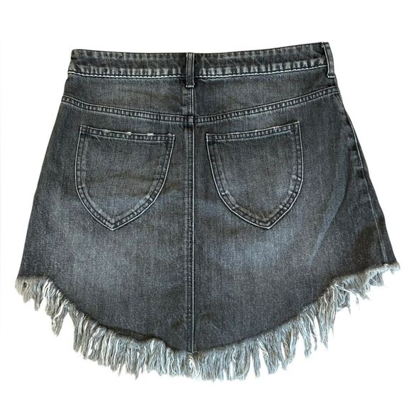 Free People We The Free Bailey Black Denim Mini Skirt Frayed Hem Size 29 NWOT - Picture 4 of 8